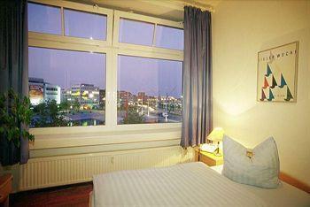 Hotel Am Schwedenkai 基尔 外观 照片