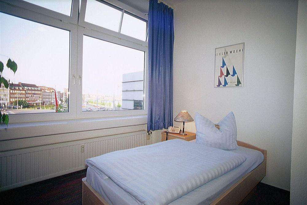 Hotel Am Schwedenkai 基尔 外观 照片
