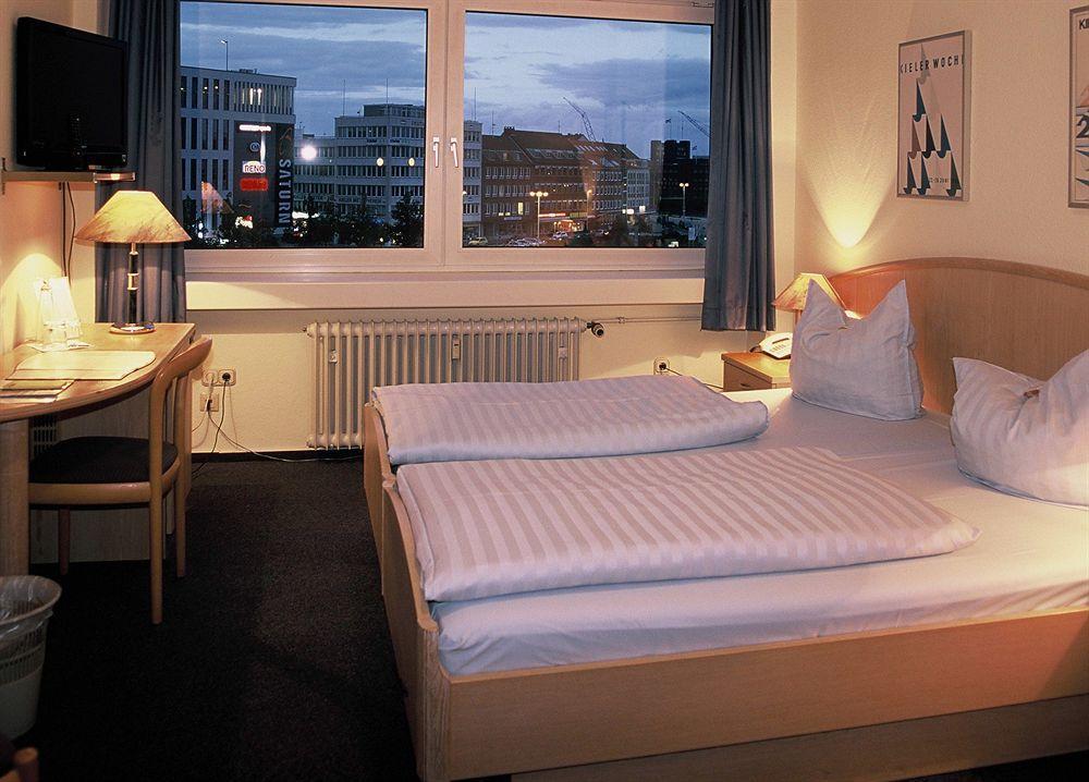 Hotel Am Schwedenkai 基尔 外观 照片